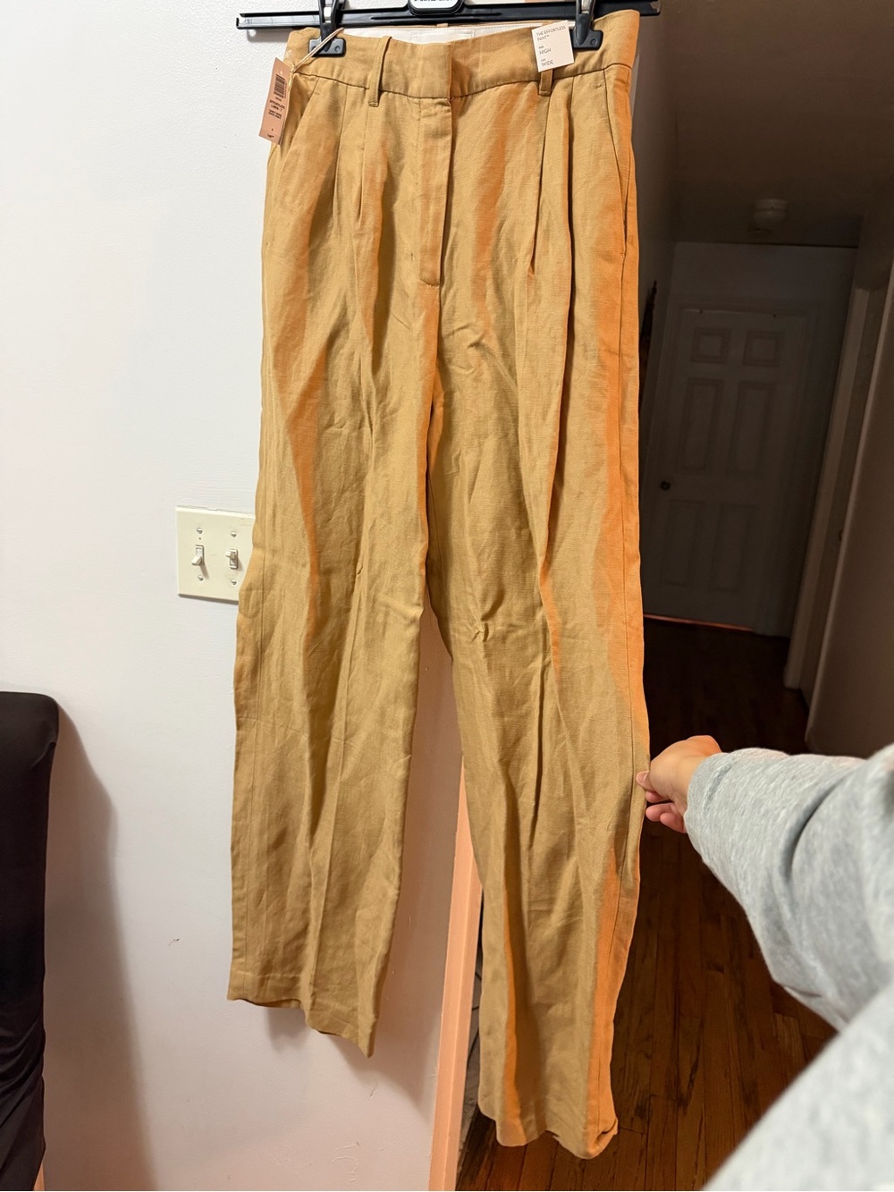 Wilfred Tall Pleated Chinos in Light Tan